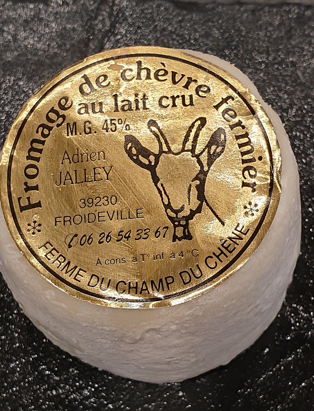Fromage de chèvre de Froideville-fabriqué dans le Jura